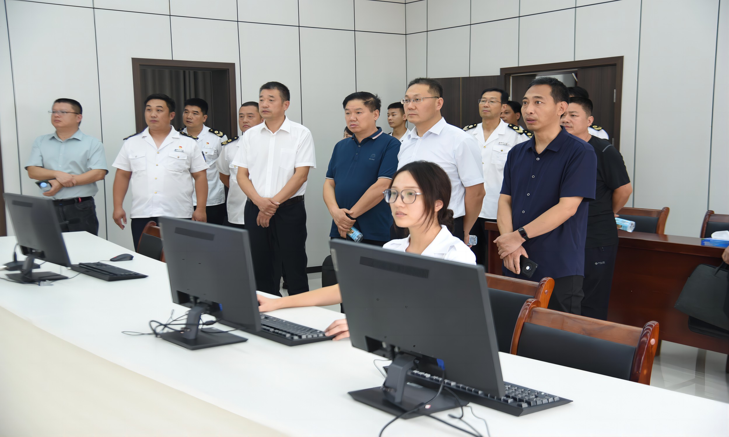 ���Ϻ��ǵ��ӿƼ����޹�˾